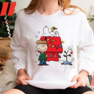 Cheap Charlie Brown Snoopy Sleeping On Dog House Peanuts Christmas Sweatshirt
