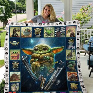 Cheap Baby Yoda With Gun Star Wars Quilt Blanket , Cheap Star Wars Merchandise