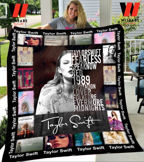 Vintage Taylor Swift Album Tracklist Fleece Blanket