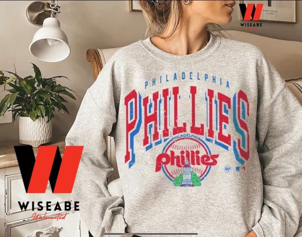 Vintage NBA Basketball Playoff Philadelphia 76ers Shirt Women’s