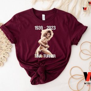 Vintage 83 Years 1939 2023 Memories Of Queen of Rock n Roll Tina Turner T Shirt